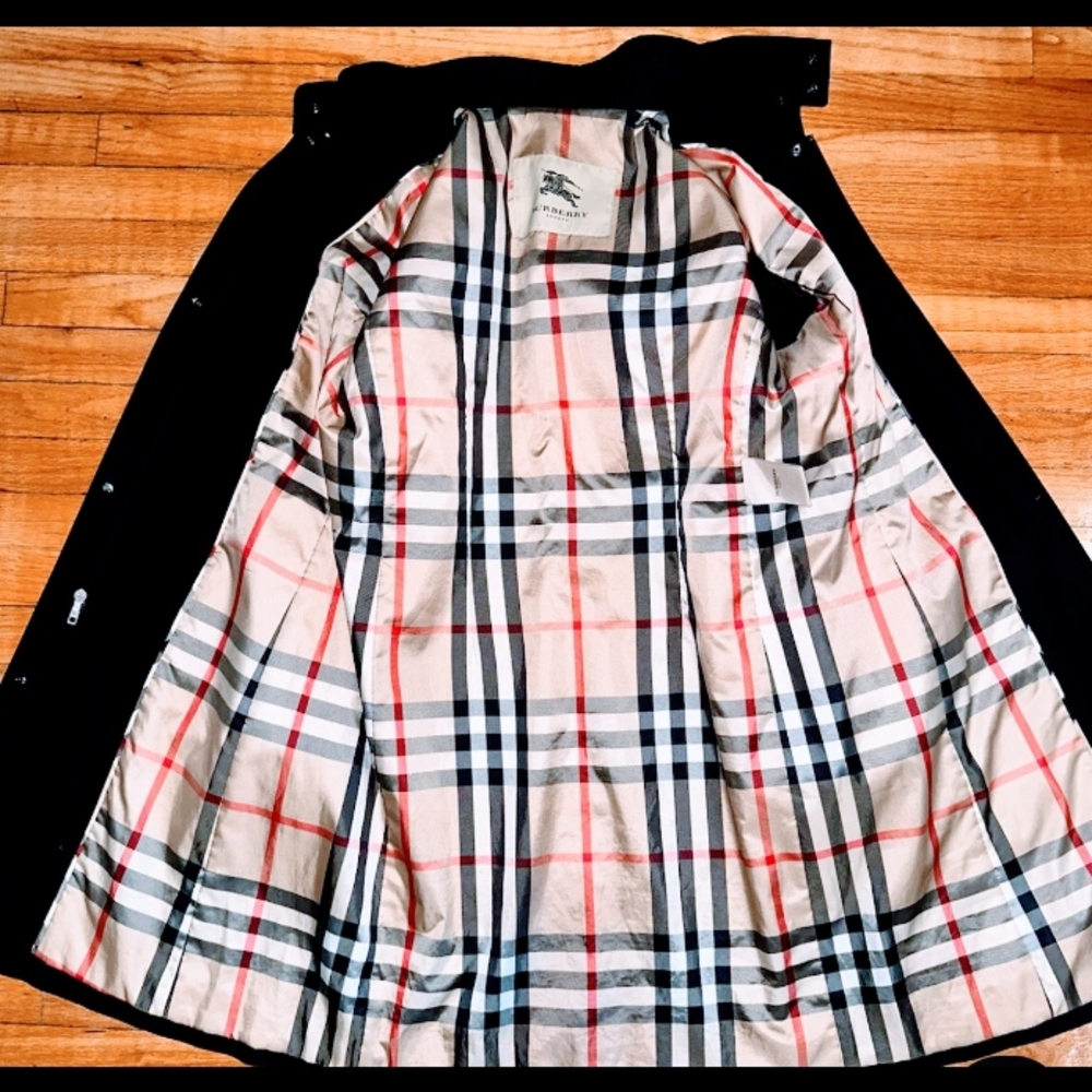Burberry Black Coat with Iconic Check Interior